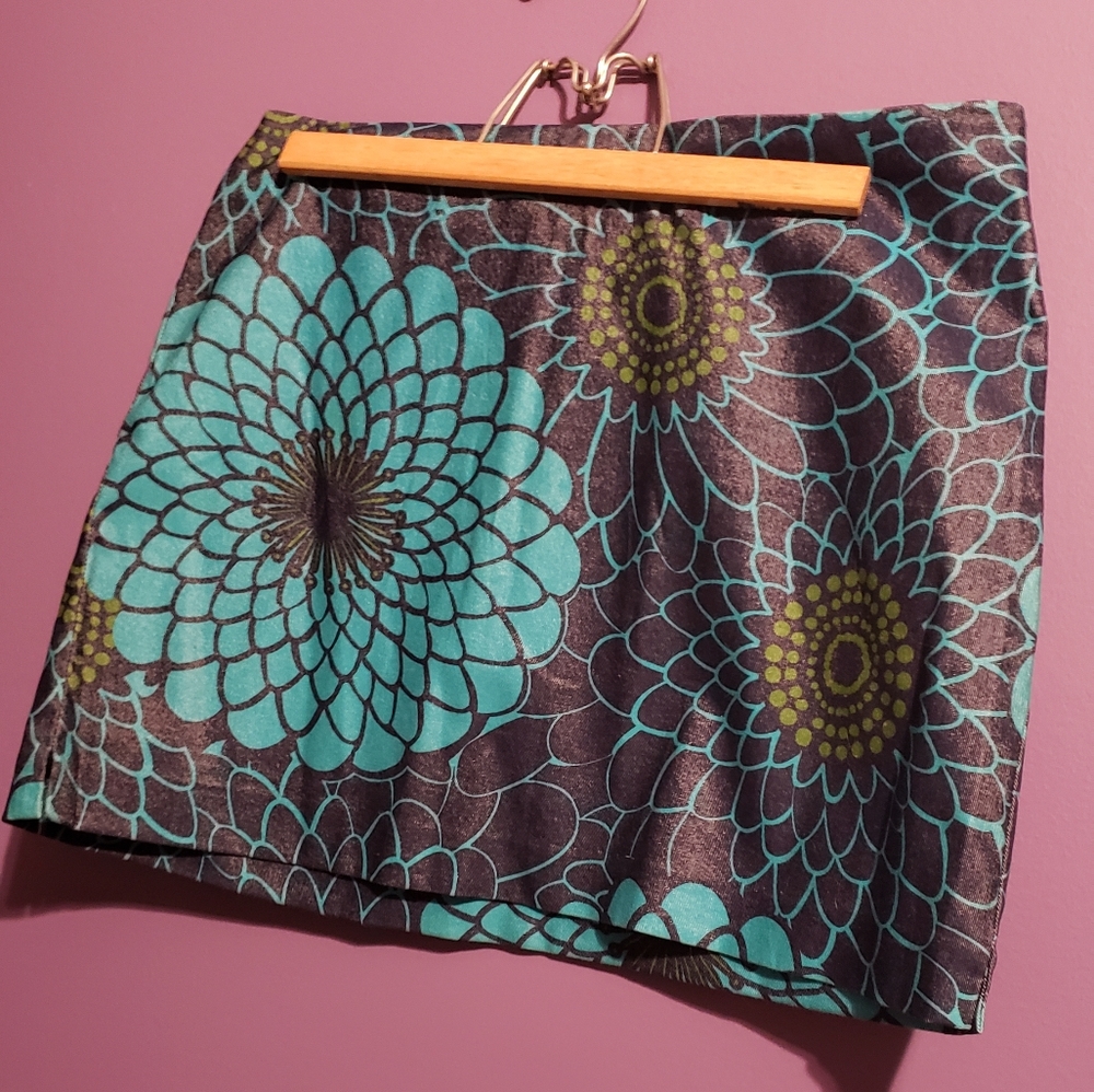 Floral mini skirt